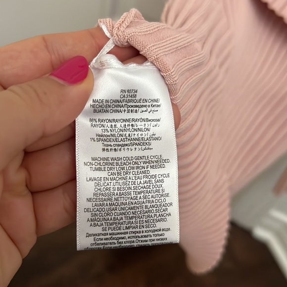 BCBG TOP - Picture 8 of 8